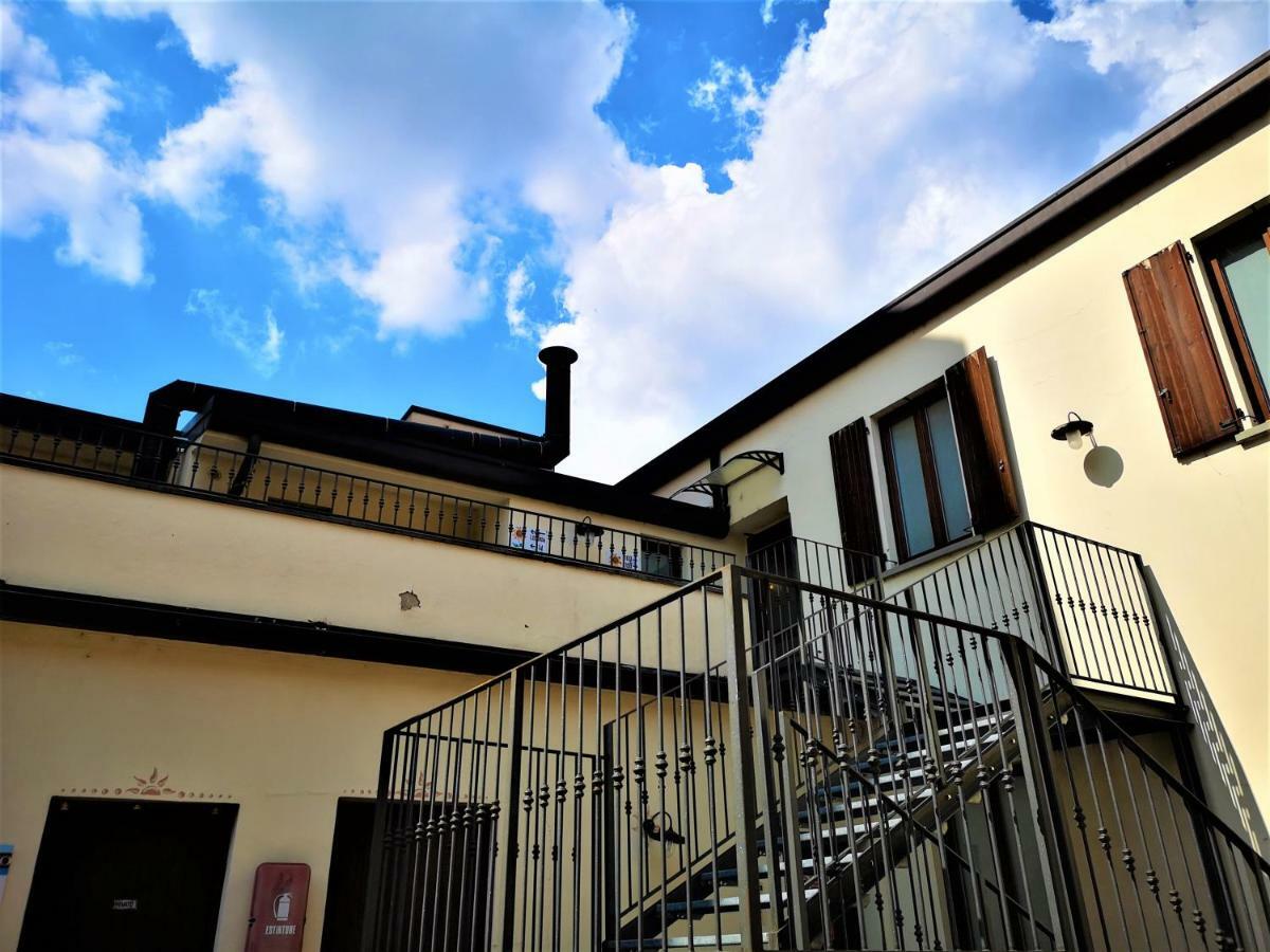 Antica Locanda Il Girasole Монца Екстер'єр фото