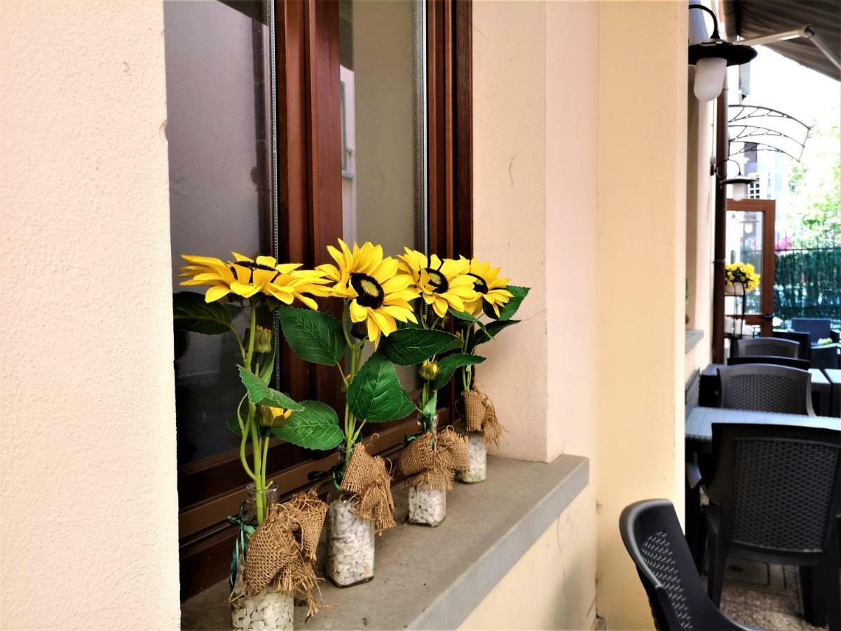 Antica Locanda Il Girasole Монца Екстер'єр фото