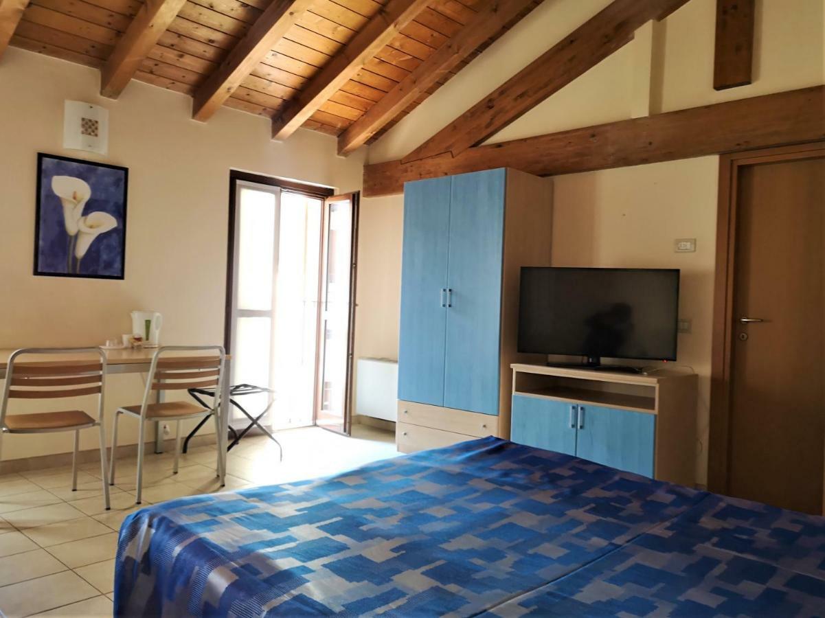 Antica Locanda Il Girasole Монца Екстер'єр фото