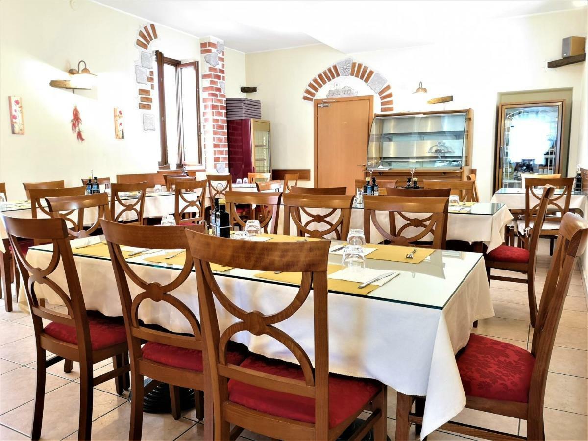 Antica Locanda Il Girasole Монца Екстер'єр фото